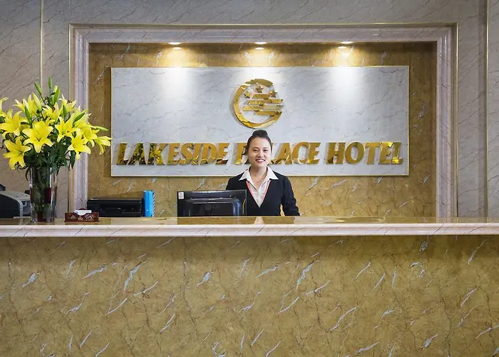 Lakeside Palace Hotel