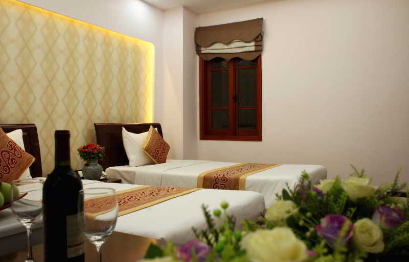 Lakeside Palace Отель 3*